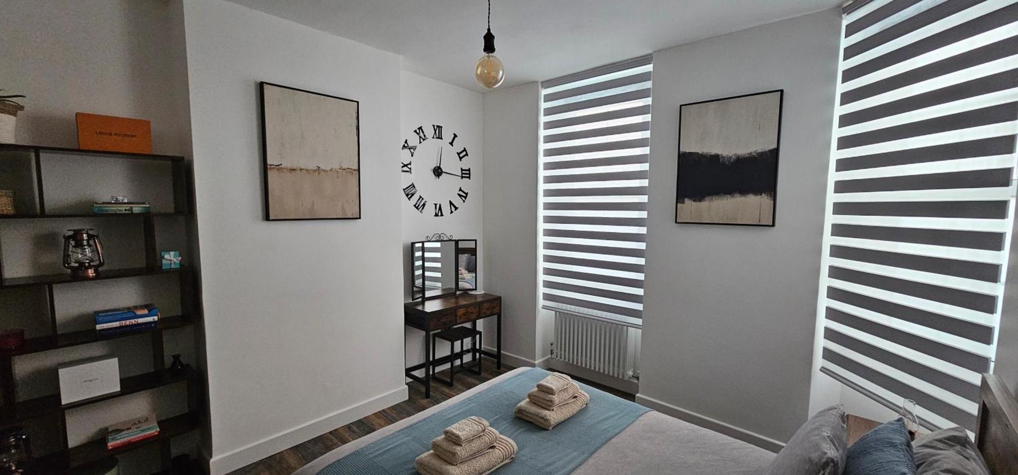 Tower Bridge Spacious King Bedroom With Extra Large Windows 伦敦 外观 照片